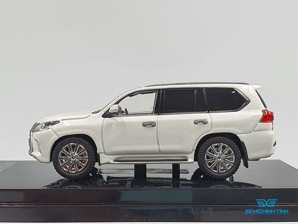 Xe Mô Hình Lexus LX570 Sonic Quartz 1:64 Kyosho (Trắng)