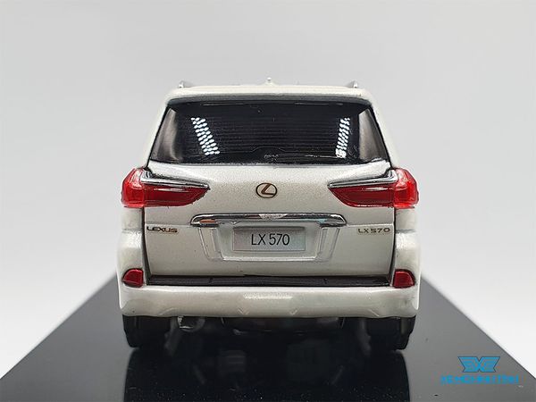 Xe Mô Hình Lexus LX570 Sonic Quartz 1:64 Kyosho (Trắng)