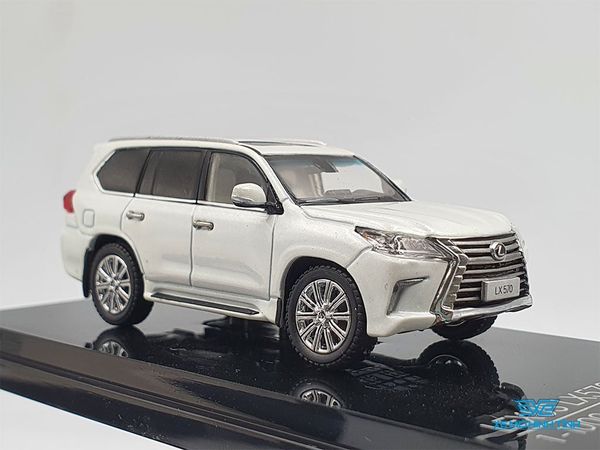 Xe Mô Hình Lexus LX570 Sonic Quartz 1:64 Kyosho (Trắng)