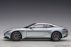 Xe mô hình ASTON MARTIN DB11 1:18 Autoart (SKYFALL SILVER )