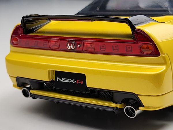 Xe Mô Hình Honda NSX-R (NA2) 1:18 Autoart (Indy Yellow Pearl)