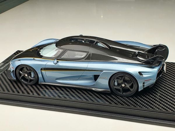 Xe mô hình Koenigsegg Regera 1:18 FrontiArt (Horizon Blue)