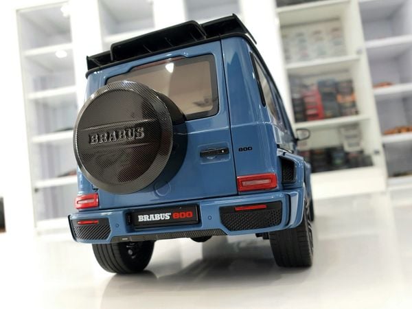 Xe Mô Hình Brabus 800 Widestar (Mercedes-AMG G63) - 2020 1:18 Almost Real (Xanh)