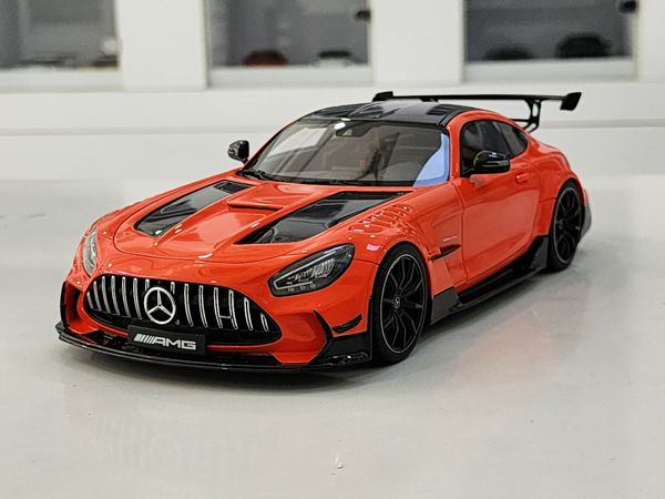 Xe Mô Hình Mercedes-Benz AMG GT-R Black Series year 2021 orange 1:18 GTSpirit ( Cam )