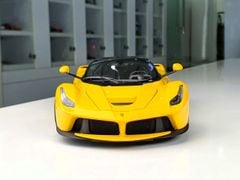 Xe Mô Hình Ferrari LaFerrari 1:18 BBR Models ( Vàng Mui Đen )