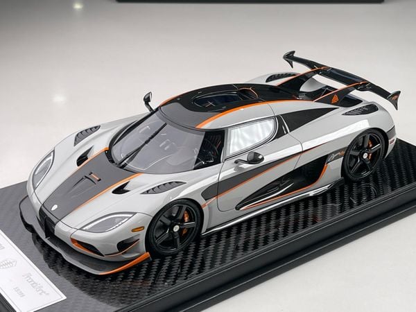 Xe mô hình Koenigsegg Agera RS 1:18 FrontiArt ( Grey )