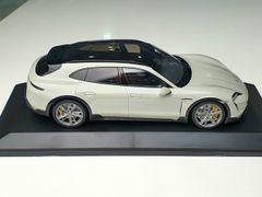 Xe Mô Hình Porsche Taycan CUV Turbo S 2021 1:18 Minichamps ( Trắng Ngà )