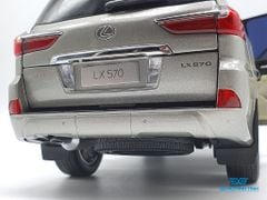 Xe Mô Hình Lexus LX570 1:18 Kyosho ( Xám )