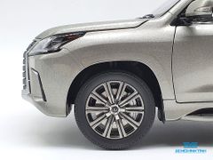 Xe Mô Hình Lexus LX570 1:18 Kyosho ( Xám )