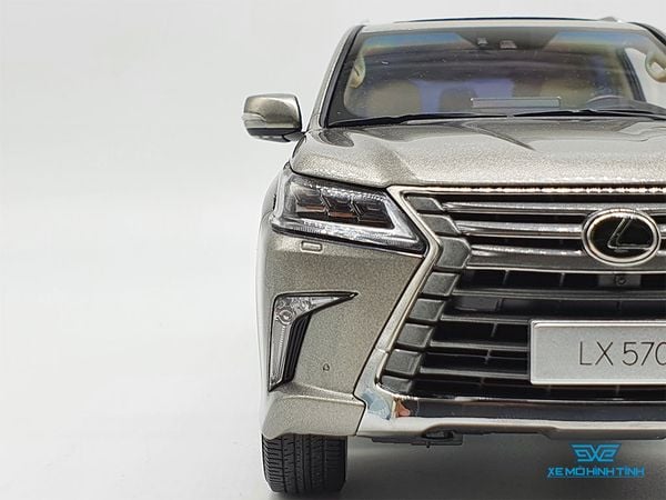 Xe Mô Hình Lexus LX570 1:18 Kyosho ( Xám )