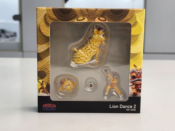 Mô Hình Lion Dance 2 1:64 American Diorama ( Lân Vàng )