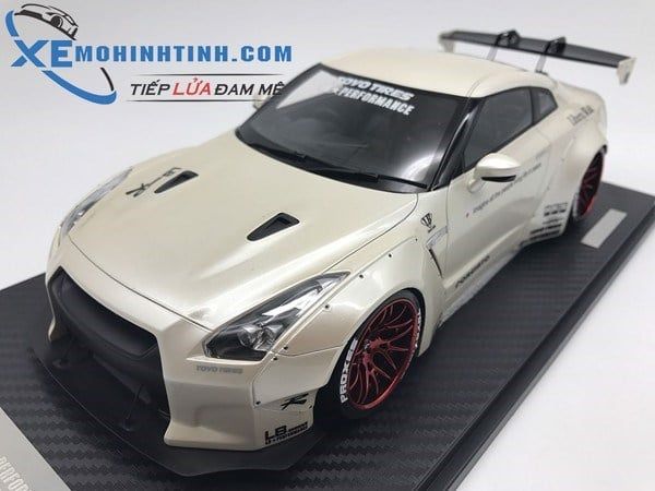 1:18 ONE MODEL NISSAN GTR R35 LB WORKS IN MATTE BLACK LIBERTY WALK ( TRẮNG NGÀ )