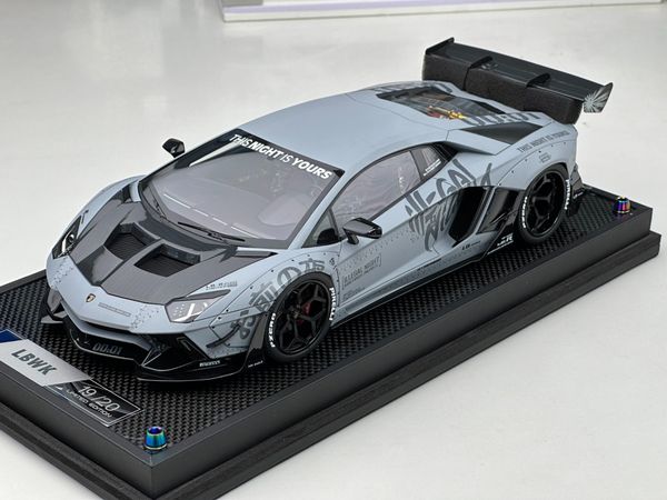 Xe Mô Hình Lamborghi Aventador LBWK 1:18 Timothy & Pierre ( Black Grey )