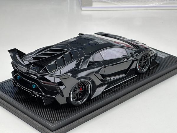 Xe mô hình tĩnh Lamborghini Aventador EVO 700GT 1:18 LBWK (Matt Black)