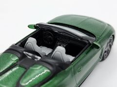 Xe Mô Hình Bentley Mulliner Bacalar Scarab Green 1:64 Minigt ( Xanh Lá )