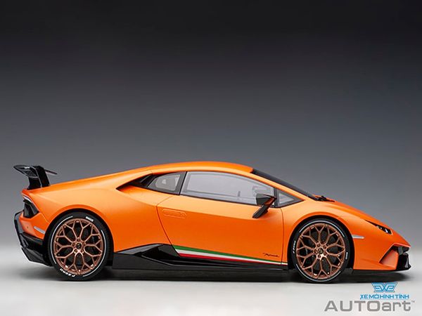 Xe Mô Hình Lamborghini Huracan Performante 1:12 Autoart ( Cam )