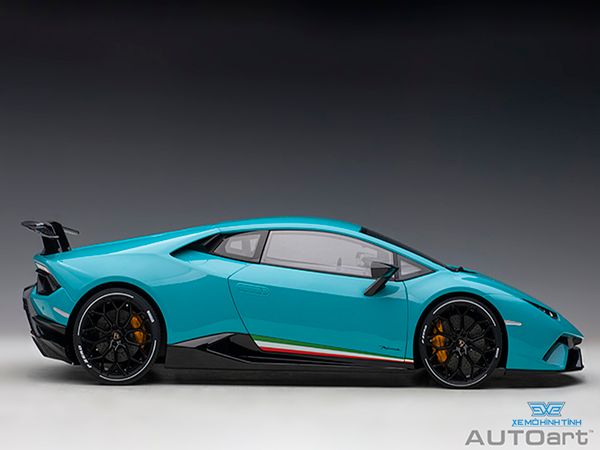 Xe Mô Hình Lamborghini Huracan Performante 1:12 Autoart ( Xanh BabyBlue )