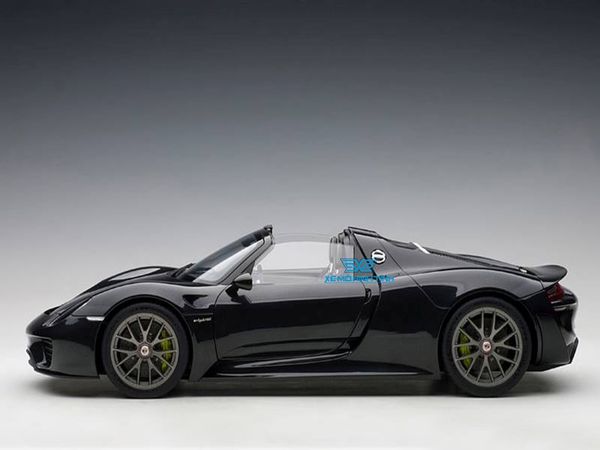 Xe Mô Hình Porsche 918 Spyder Weissach Package 1:12 Autoart ( Đen )