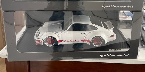 Xe Mô Hình Porsche RWB 964 1:18 Ignition Model (Trắng)