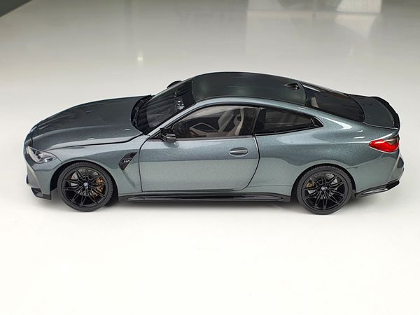 Xe Mô Hình BMW M4 - 2020 1:18 MiniChamps (Grey Metallic)