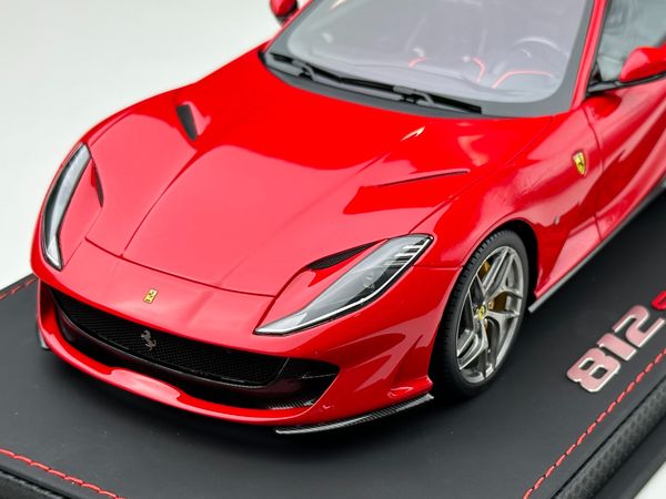 Xe Mô Hình Ferrari 812 Superfast 1:18 BBR ( Đỏ )