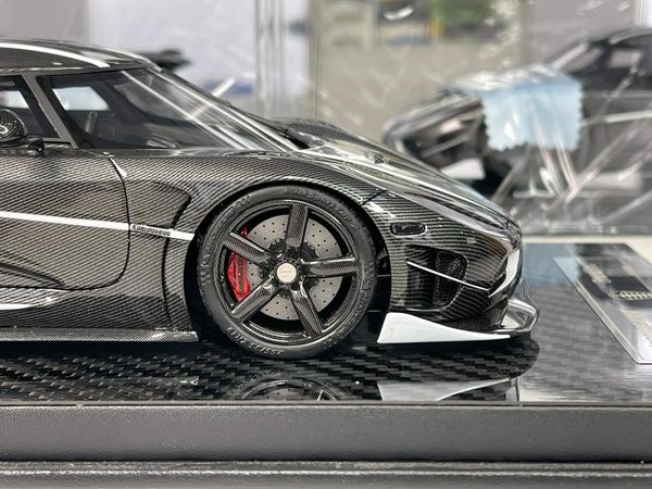 Xe Mô Hình Koenigsegg Agera Draken 1:18 FrontiArt (Đen Carbon)