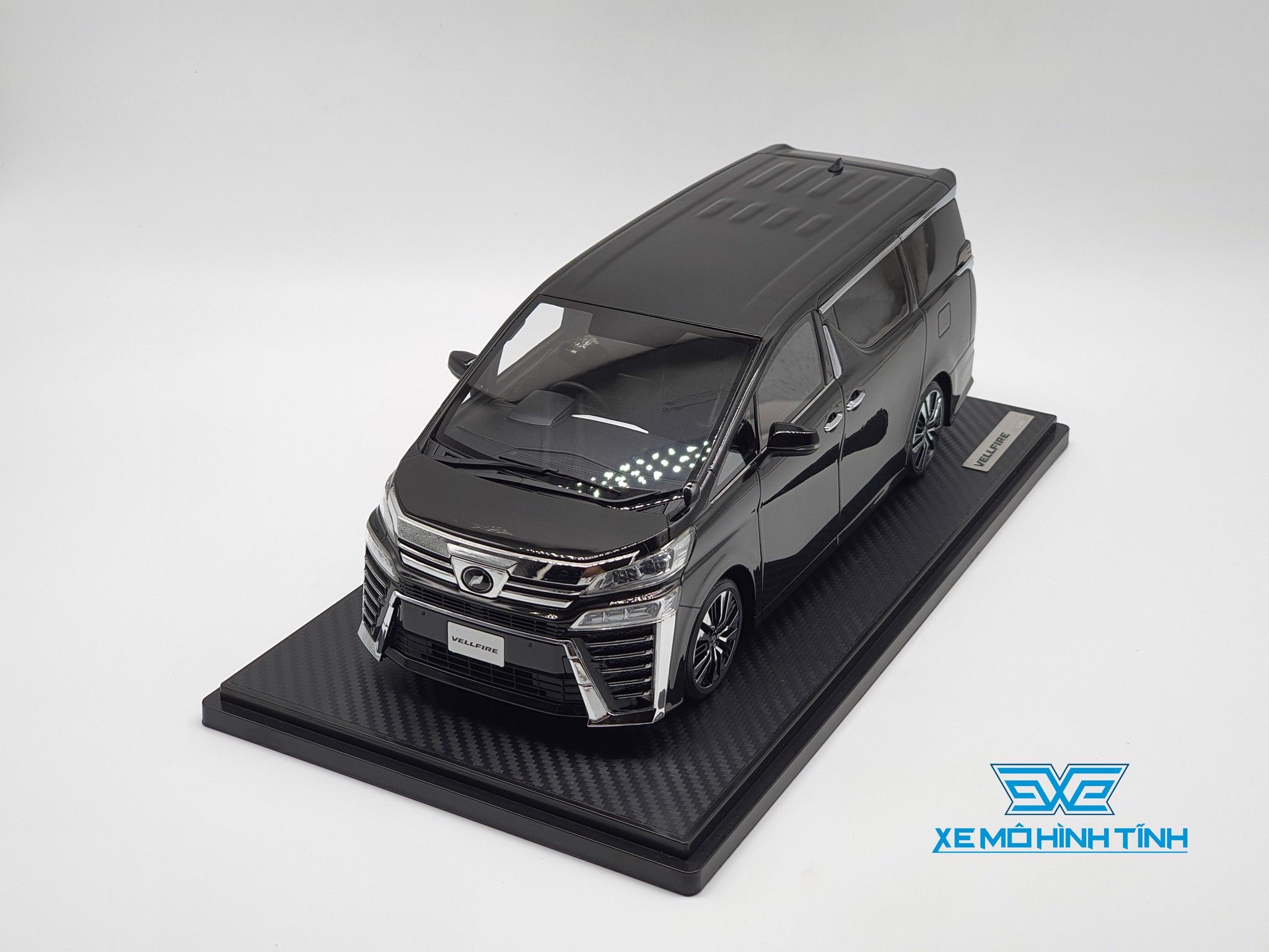 Xe Mô Hình Toyota Vellfire (H30W) ZG 1:18 Ignition Model