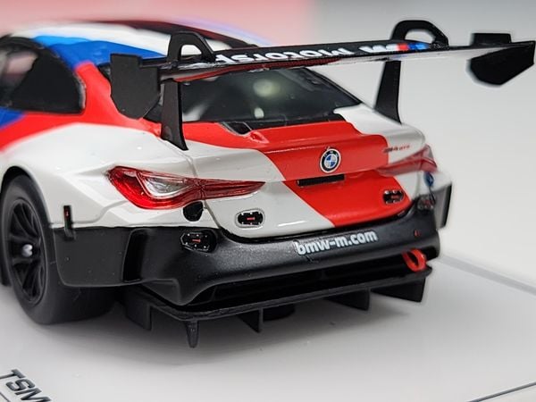 Xe Mô Hình BMW M4 GT3 Presentation 1/43 TSM ( Xanh )