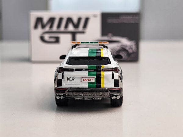 Xe Mô Hình Lamborghini Urus 2022 GP 1:64 MiniGT ( White Caro )