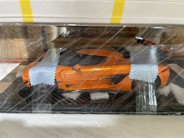 Xe Mô Hình Koenigsegg Jesko Limited 1:18 Frontiart ( Cam )