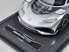 Xe mô hình Mercedes-Benz AMG One 1:18 VIP Scale Model (Bạc Ngôi Sao)