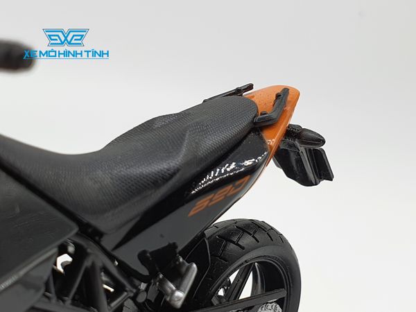 XE MÔ HÌNH KTM 690 DUKE 1:18 MAISTO (CAM)