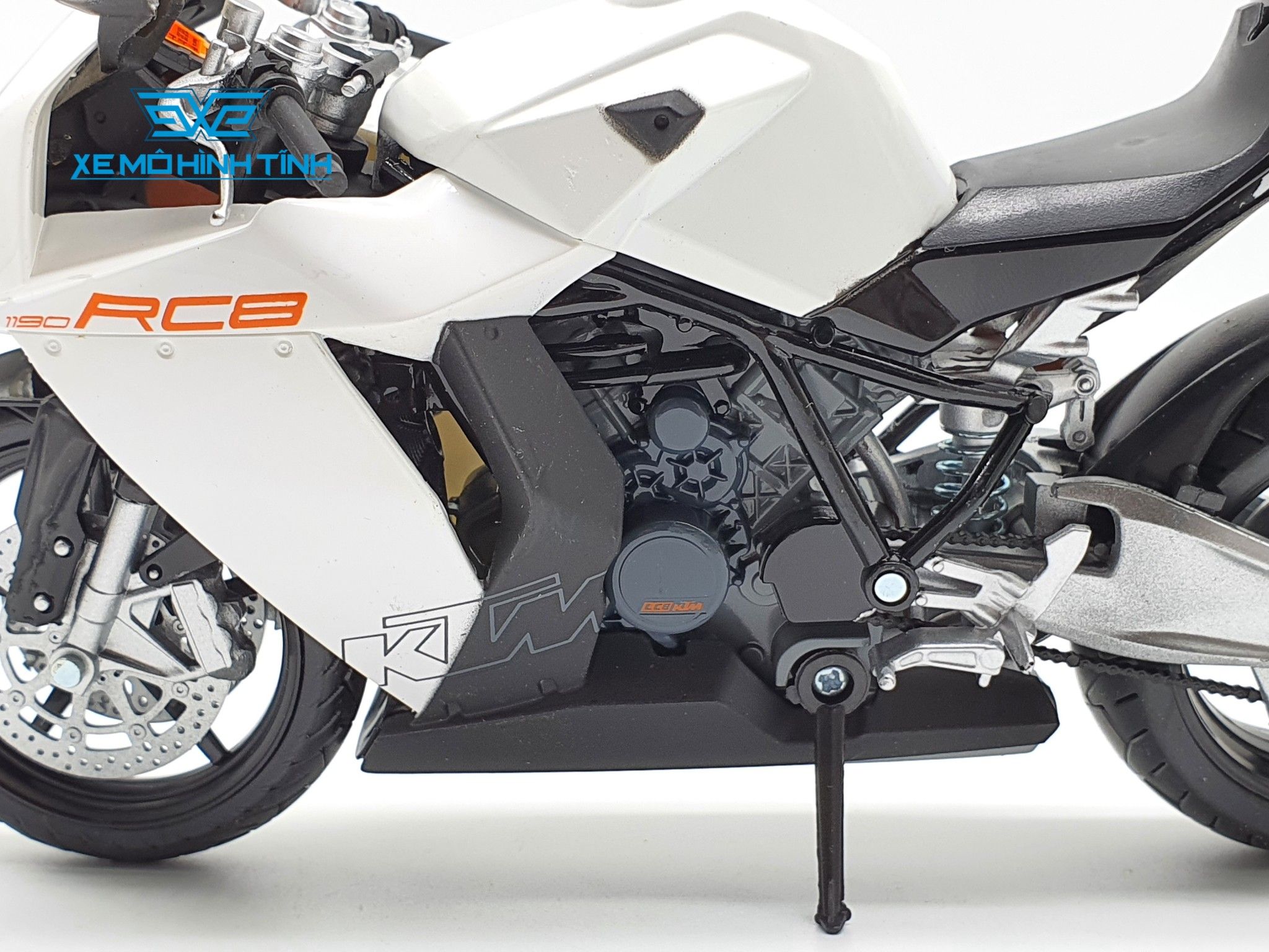 Siêu mô tô hàng hiếm KTM RC8 R Track được rao bán khiến nhiều biker thèm  thuồng