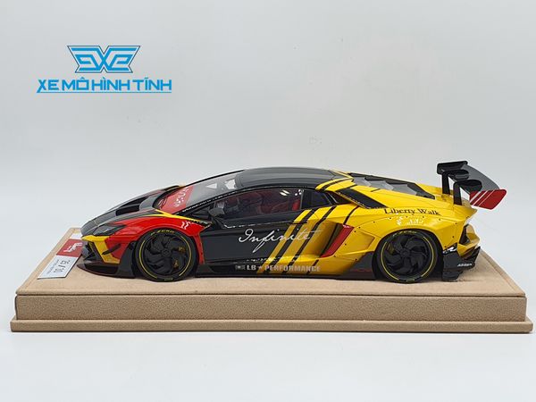 Xe Mô Hình LB Performance Lamborghini Aventador 2.0 Liberty Walk 1:18 ( Vàng - Đế Da ) 25/30 pcs