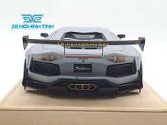 Xe Mô Hình LB Performance Lamborghini Aventador 2.0 Liberty Walk 1:18 ( Xám Tro - Đế Da )
