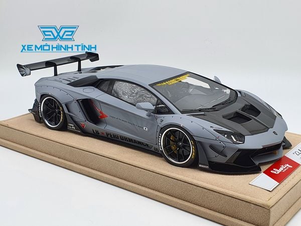 Xe Mô Hình LB Performance Lamborghini Aventador 2.0 Liberty Walk 1:18 ( Xám Tro - Đế Da )