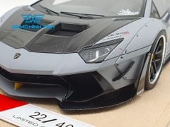 Xe Mô Hình LB Performance Lamborghini Aventador 2.0 Liberty Walk 1:18 ( Xám Tro - Đế Da )