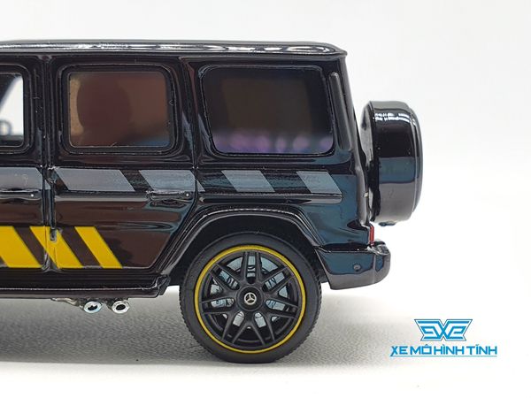 Xe Mô Hình Mercedes-AMG G63 2019 1:64 MotorHelix ( Đen Viền Vàng/Xám )