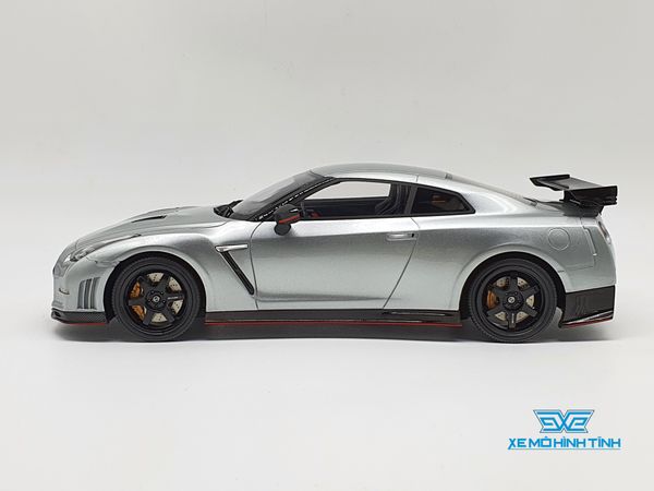 XE MÔ HÌNH NISSAN GT R35 NISMO 1:18 GTSPIRIT (XÁM)