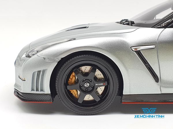 XE MÔ HÌNH NISSAN GT R35 NISMO 1:18 GTSPIRIT (XÁM)