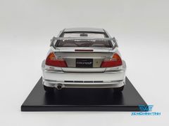 XE MÔ HÌNH Mitsubishi Lance Evolution V 1:18 TarmacWorks (BẠC)