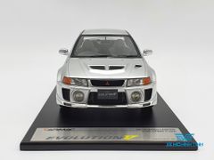 XE MÔ HÌNH Mitsubishi Lance Evolution V 1:18 TarmacWorks (BẠC)