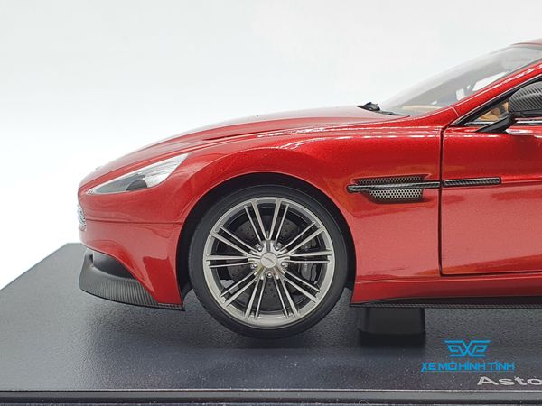 XE MÔ HÌNH ASTON MARTIN VANQUISH 2015 1:18 AUTOART (ĐỎ)