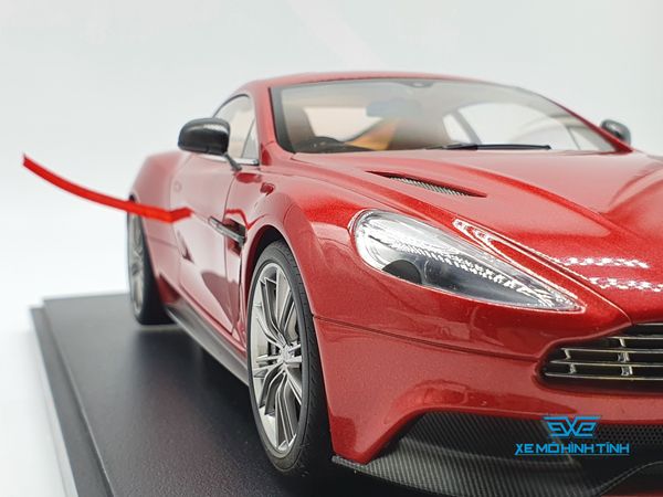 XE MÔ HÌNH ASTON MARTIN VANQUISH 2015 1:18 AUTOART (ĐỎ)