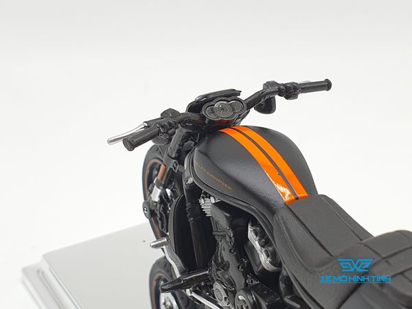 XE MÔ HÌNH HARLEY DAVIDSON 2012 VRSCDX NIGHT ROD SPECIAL 1:18( ĐEN VIỀN CAM ) MAISTO