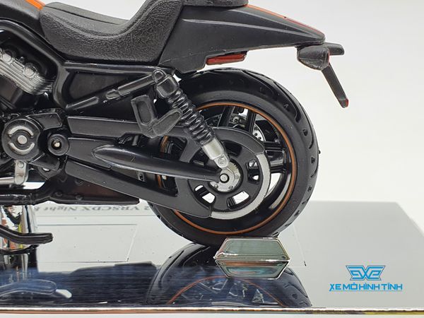 XE MÔ HÌNH HARLEY DAVIDSON 2012 VRSCDX NIGHT ROD SPECIAL 1:18( ĐEN VIỀN CAM ) MAISTO