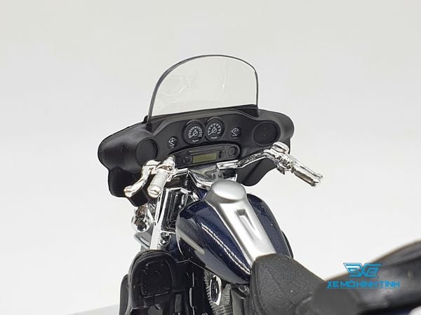 XE MÔ HÌNH HARLEY DAVIDSON 2013 ELHTK ELECRTRA GLIDE UITRA LIMITED 1:18 ( XANH) MAISTO