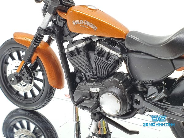 XE MÔ HÌNH HARLEY DAVIDSON 2014 SPORTSTER IRON 883 1:18 ( CAM ) MAISTO