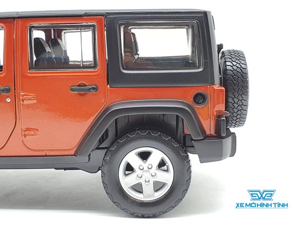 XE MÔ HÌNH JEEP WRANGLER UNLIMITED 2015 1:24 (CAM)