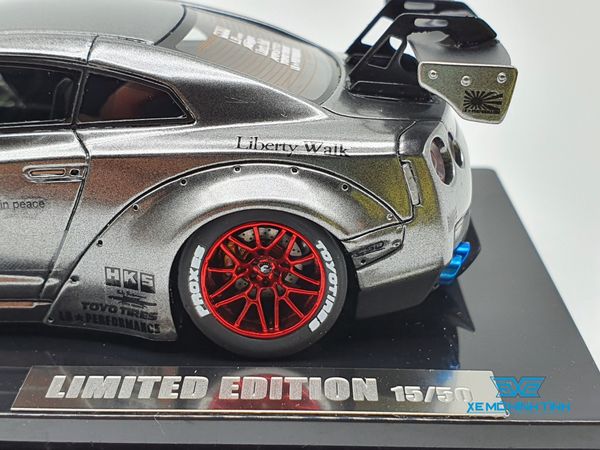 XE MÔ HÌNH NISSAN GTR R35 LB WORKS LIBERTY WALK 1:43 ONE MODEL (CHROME)